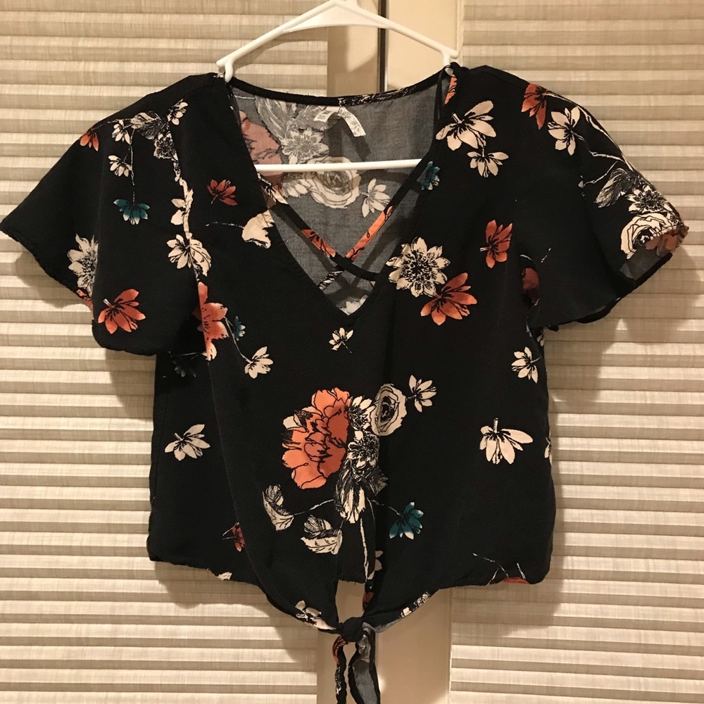 Mudd | Floral Tie-Front Crop Top, XS